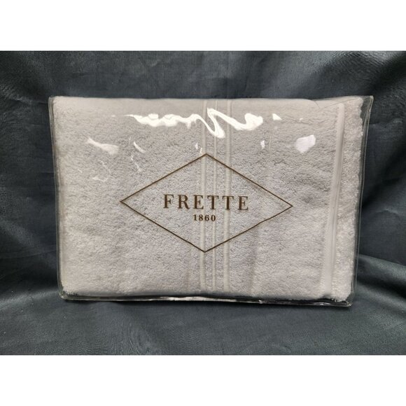 Frette Essential Triplo Bourdon Hand Towel 20 in x 30 in White Milk Cotton NEW! - Picture 1 of 4